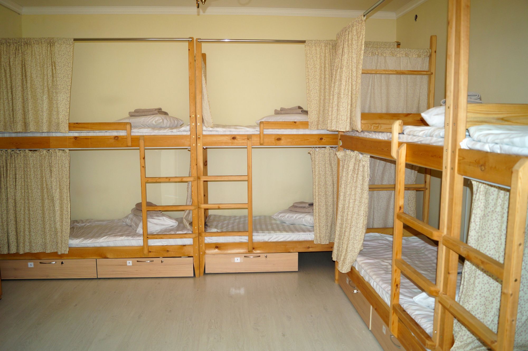 Hostel Nice Travel Asztana Kültér fotó