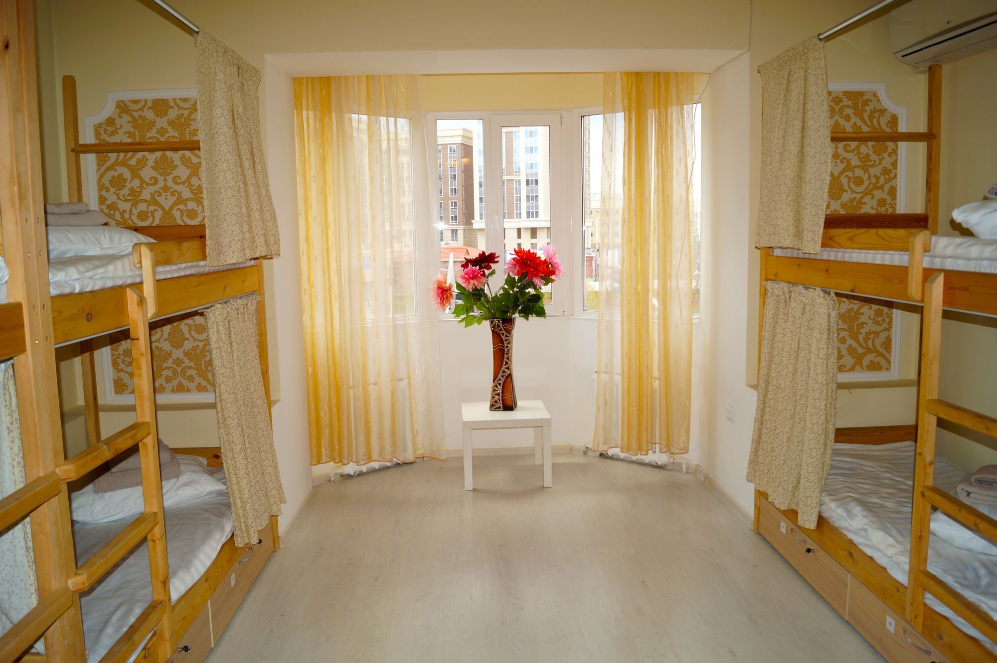 Hostel Nice Travel Asztana Kültér fotó
